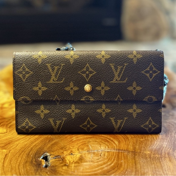 Louis Vuitton monogram international vintage preloved long wallet - Picture 1 of 11